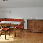 Haus Tina דירה *