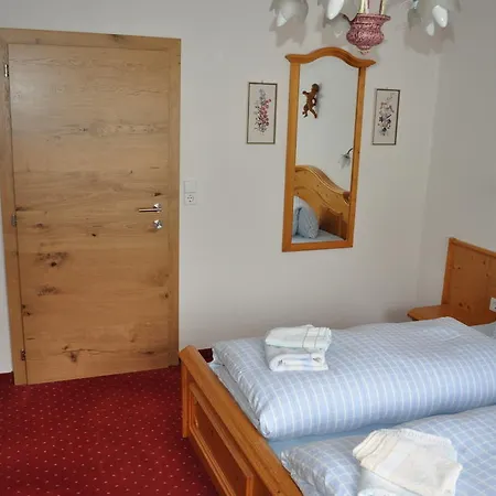 Haus Tina Apartment *