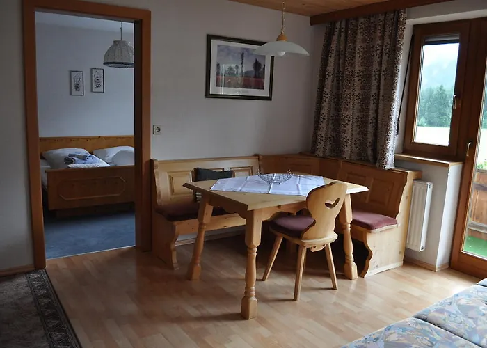 Haus Tina * Bach (Tyrol)